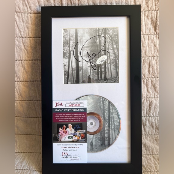 Taylor Swift Autographed and Authenticated by JSA Framed cd!